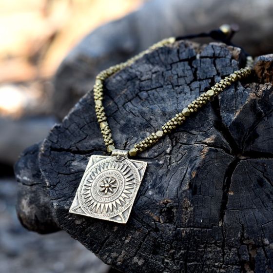 Unravel India tribal Dhokra neck piece